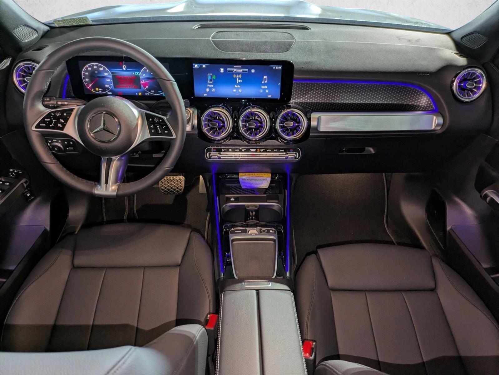 Thumbnail: 2026 Mercedes-Benz GLB - 3
