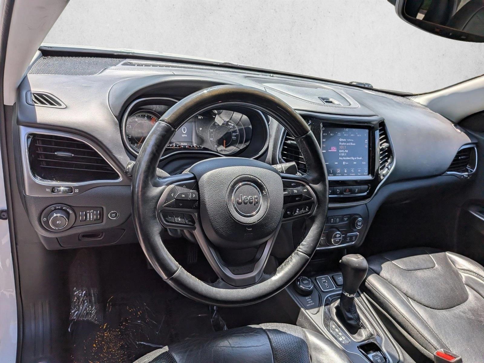 Thumbnail: 2019 Jeep Cherokee - 3