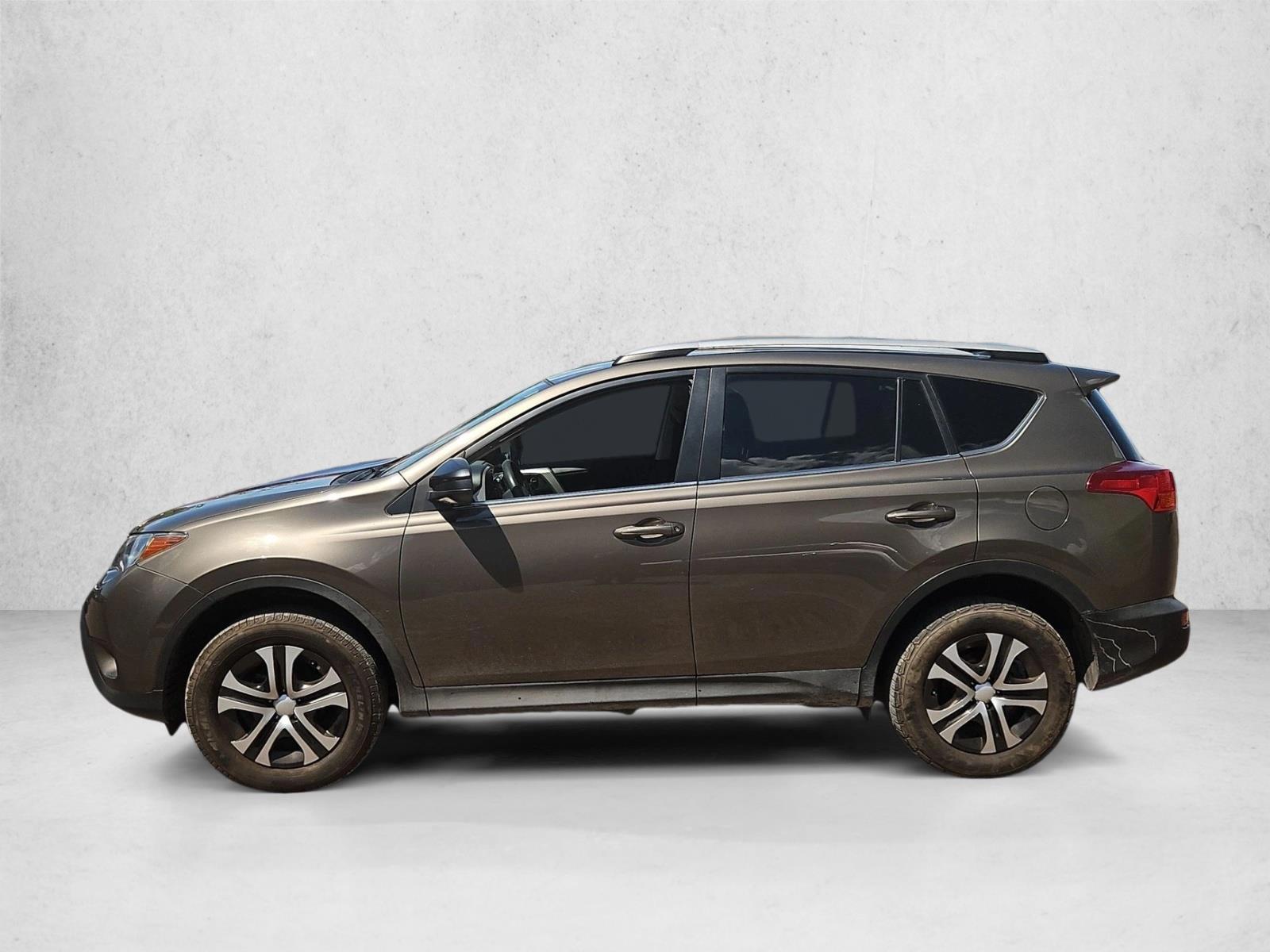 Thumbnail: 2015 Toyota RAV4 - 2