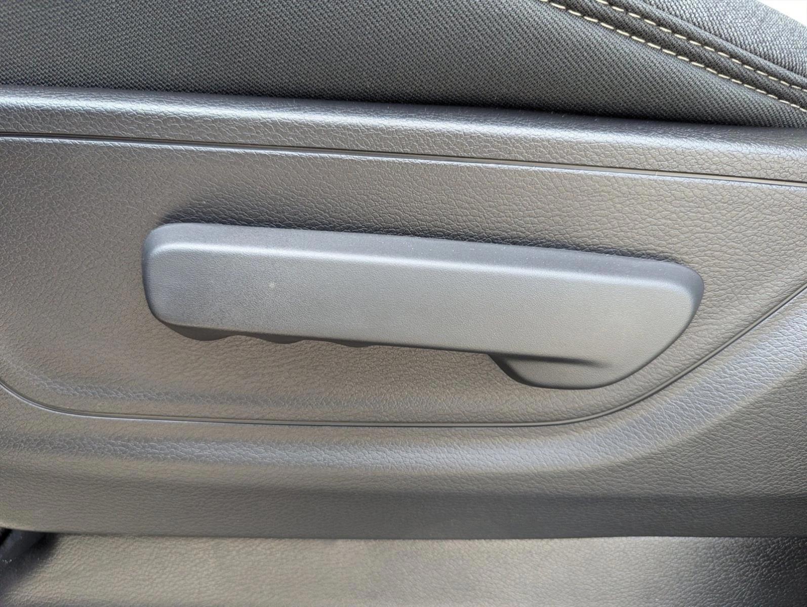 Thumbnail: 2026 RAM 1500 - 3