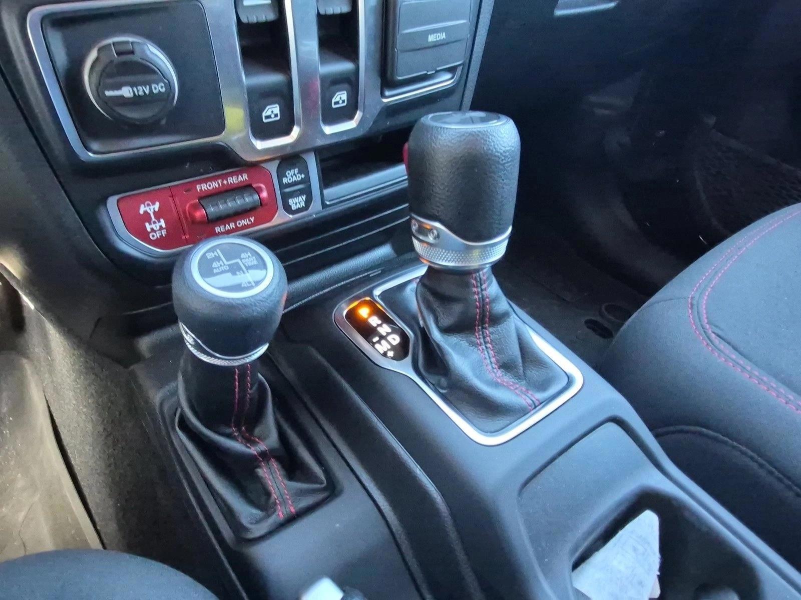2022 Jeep Wrangler Rubicon - Photo 10