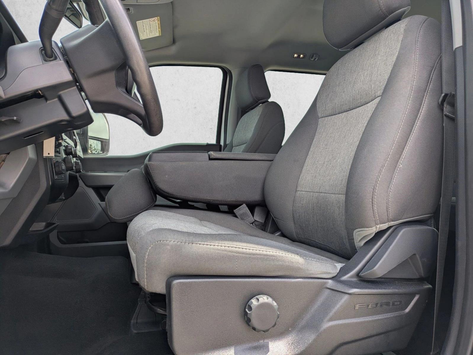 Thumbnail: 2024 Ford Econoline - 4