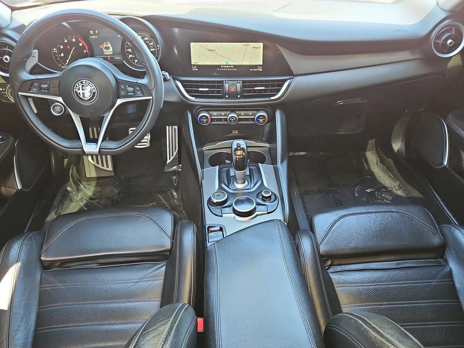 Thumbnail: 2018 Alfa Romeo Giulia - 4