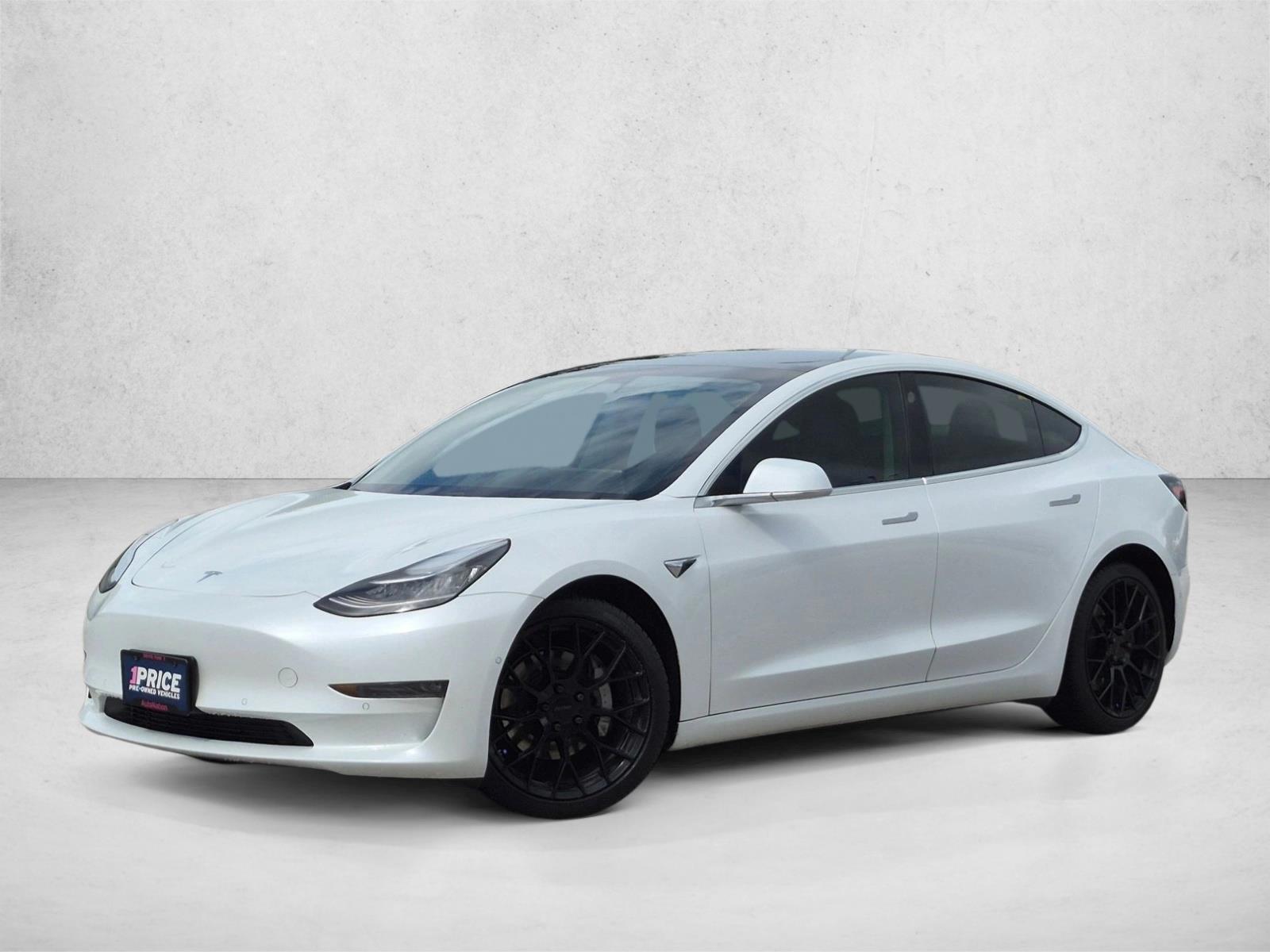 2020 Tesla Model 3 Performance Dual Motor All-Wheel Drive's photo