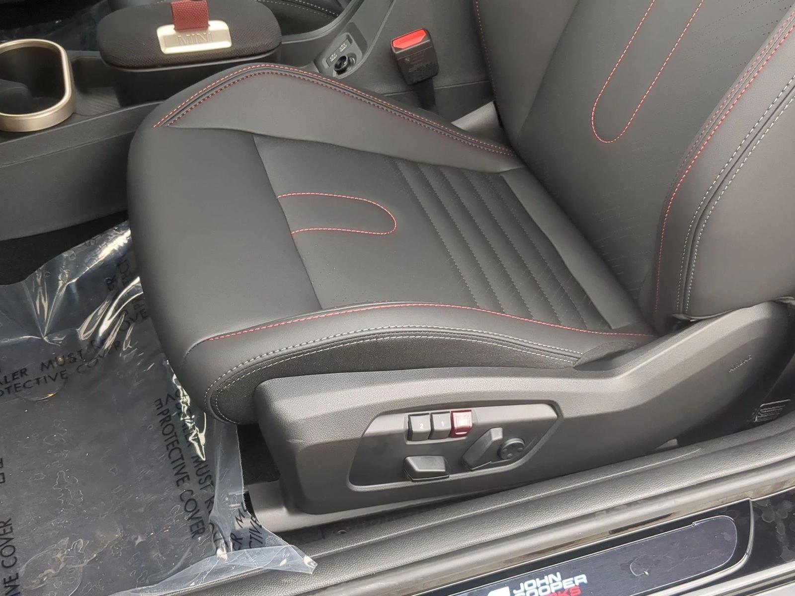 Thumbnail: 2027 MINI Cooper Hardtop - 3