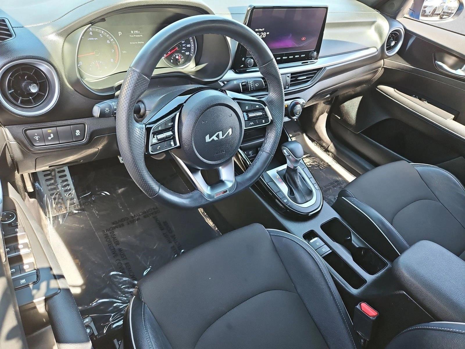 Thumbnail: 2023 Kia Forte - 3