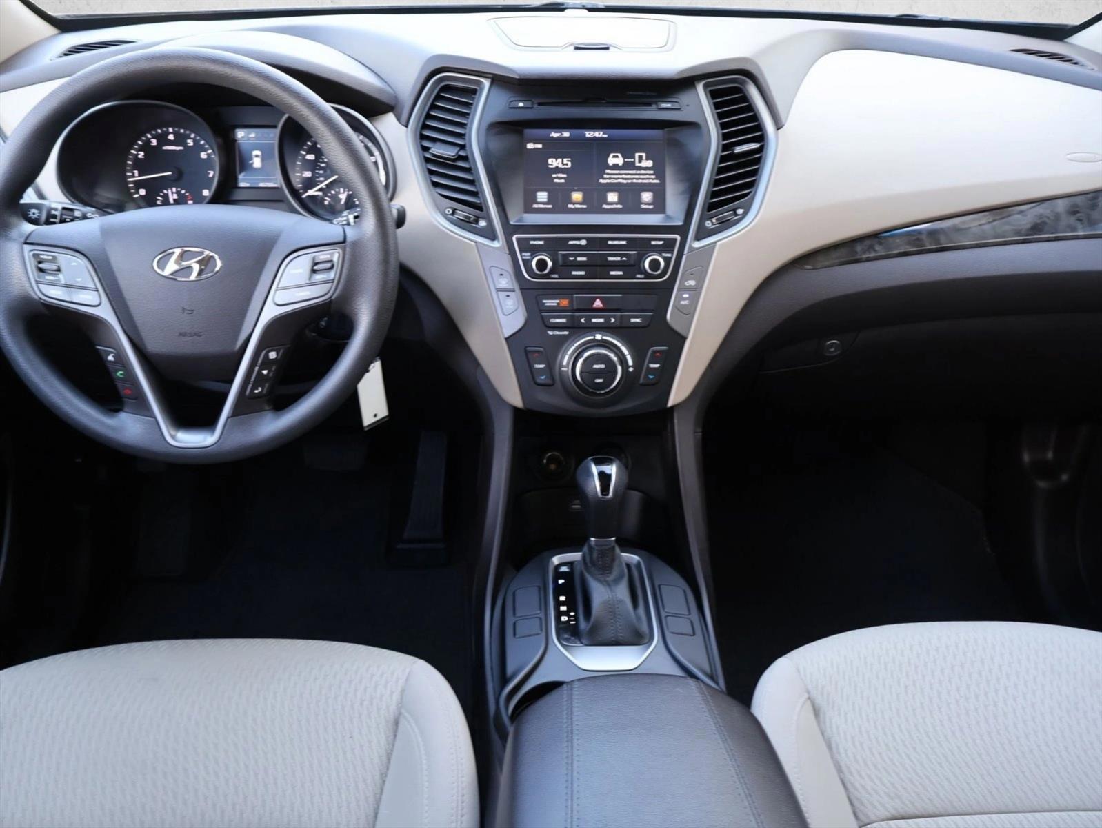 Thumbnail: 2017 Hyundai Santa Fe - 3