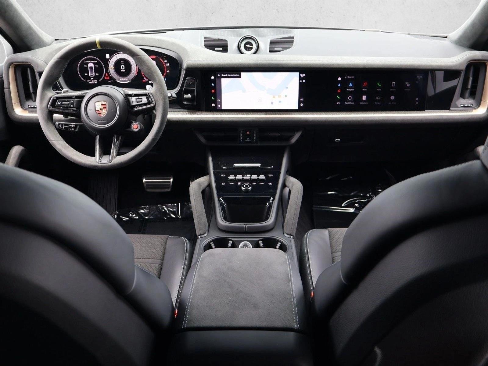 Thumbnail: 2024 Porsche Cayenne - 4