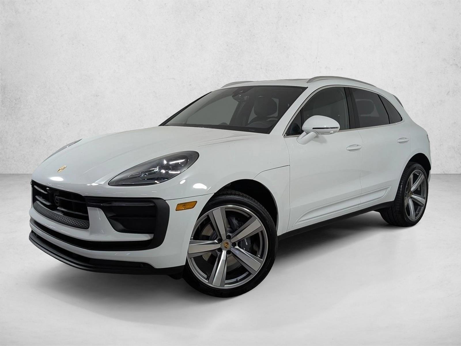 Thumbnail: 2026 Porsche Macan - 1