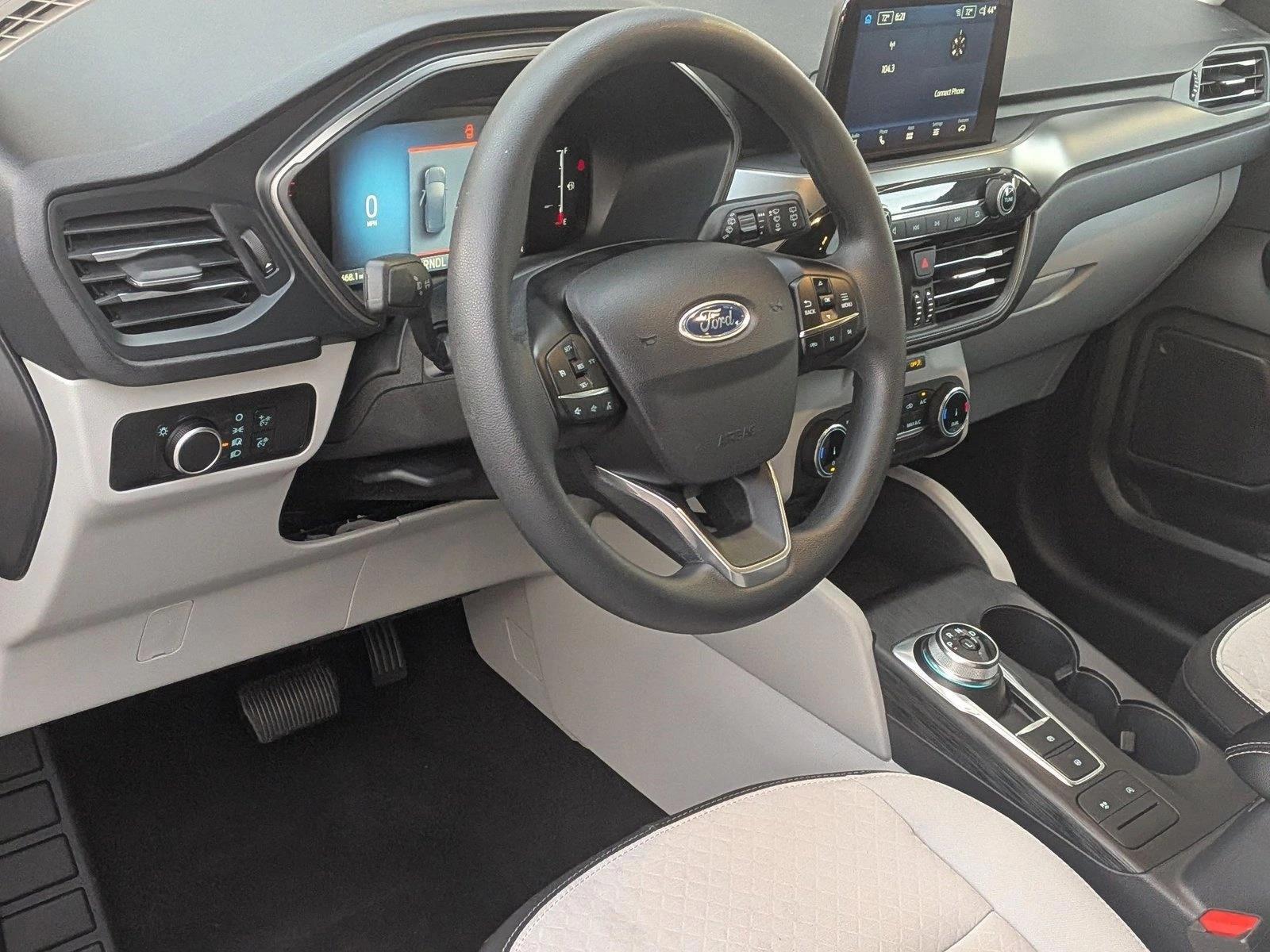 Thumbnail: 2025 Ford Escape - 3
