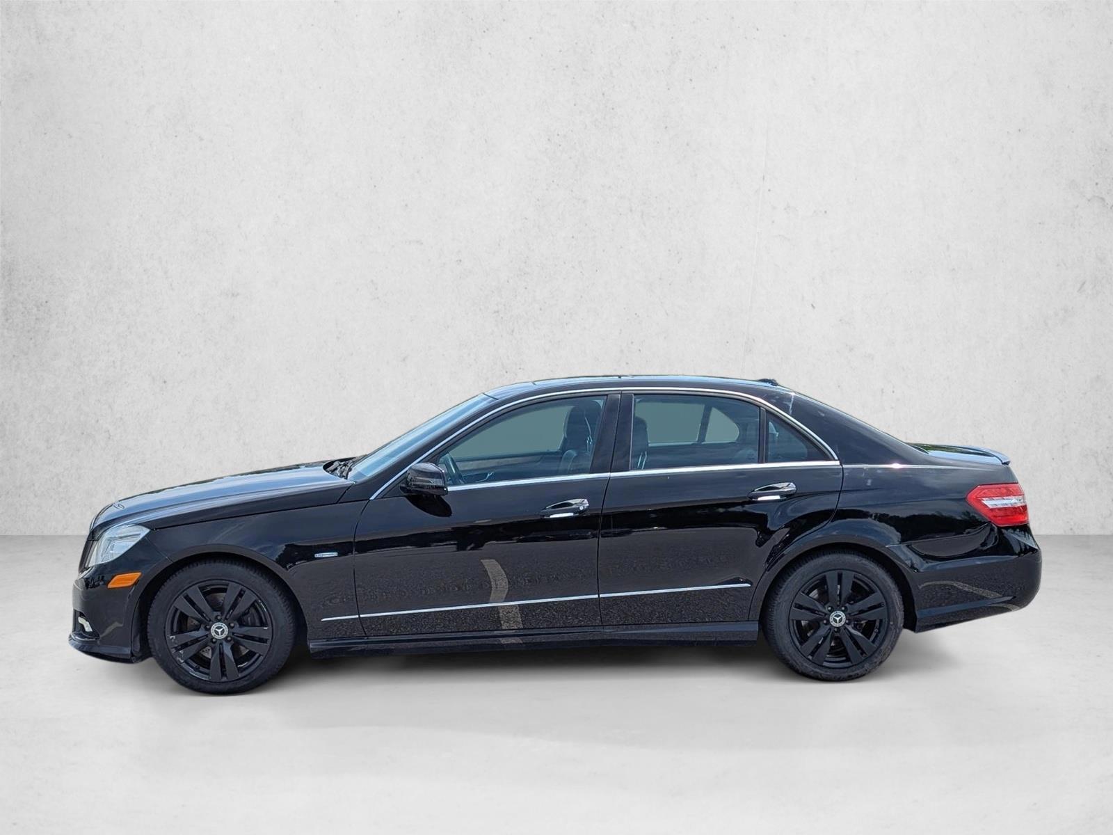Thumbnail: 2011 Mercedes-Benz E-Class - 2