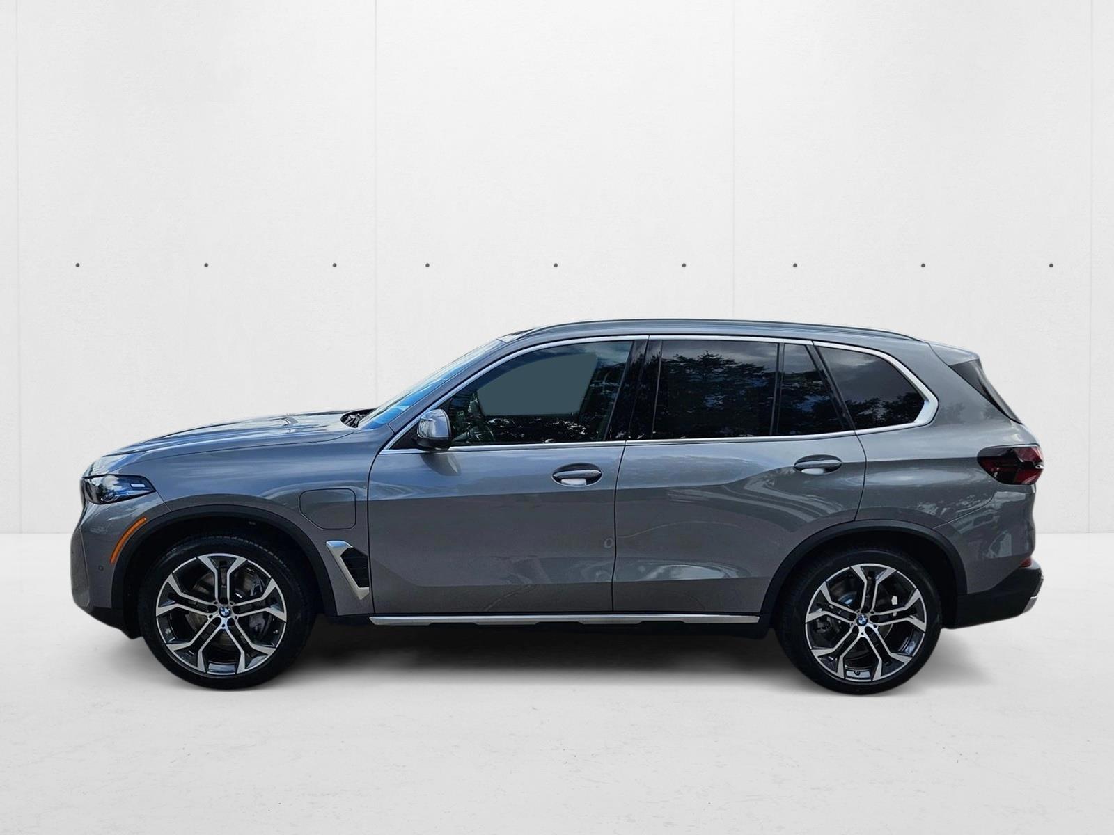 Thumbnail: 2026 BMW X5 - 2