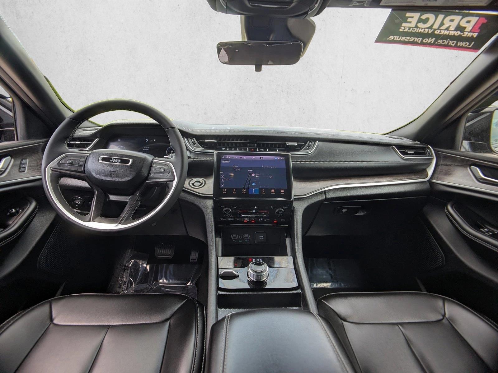 Thumbnail: 2025 Jeep Grand Cherokee - 4