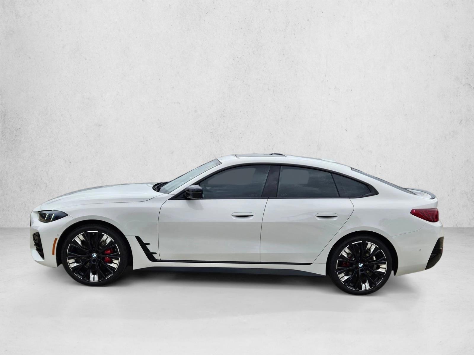 Thumbnail: 2026 BMW 4 Series - 2