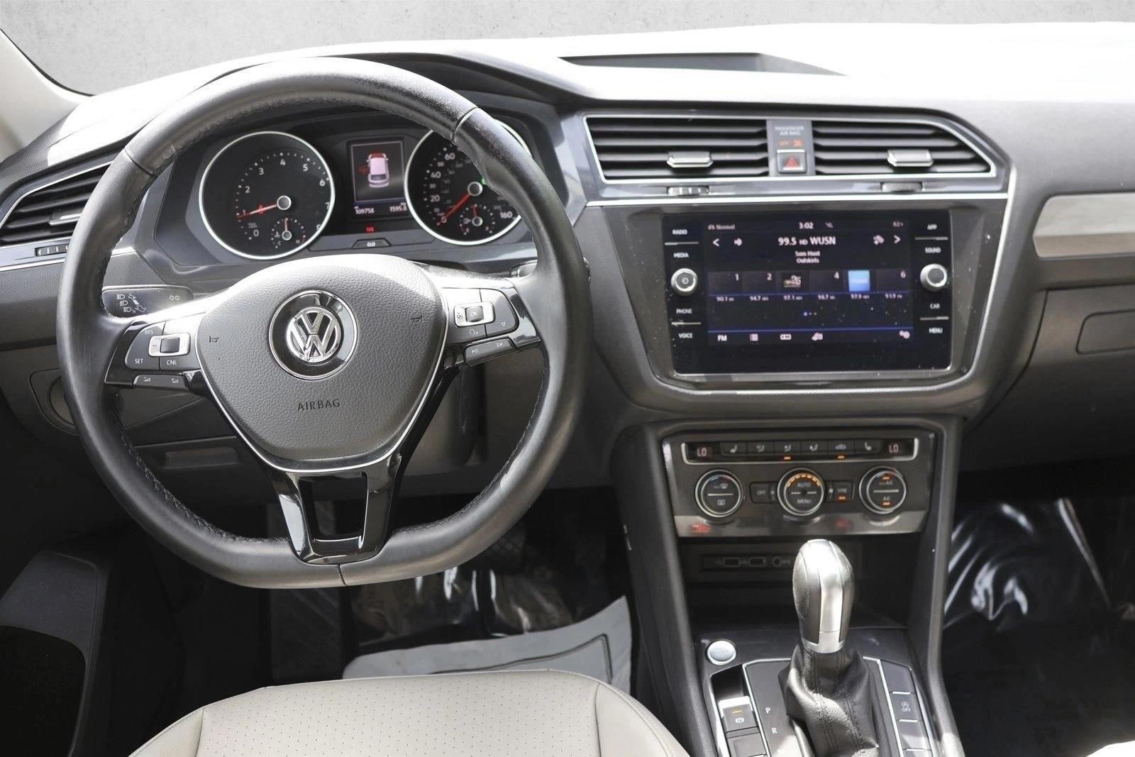 Thumbnail: 2018 Volkswagen Tiguan - 4