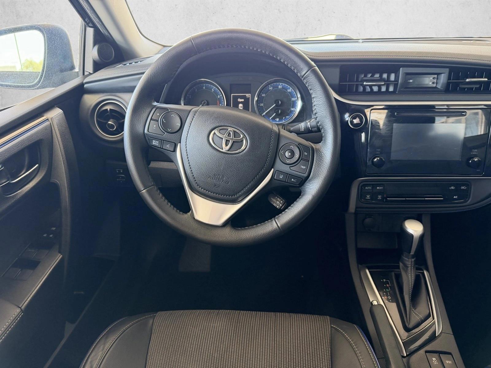 Thumbnail: 2017 Toyota Corolla - 3