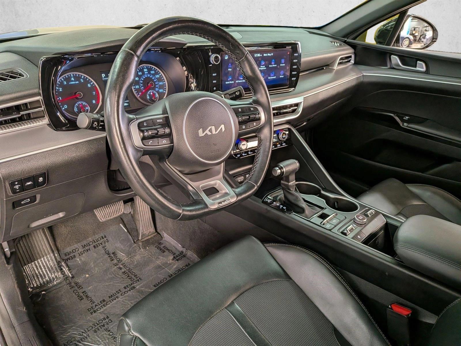 Thumbnail: 2023 Kia K5 - 3