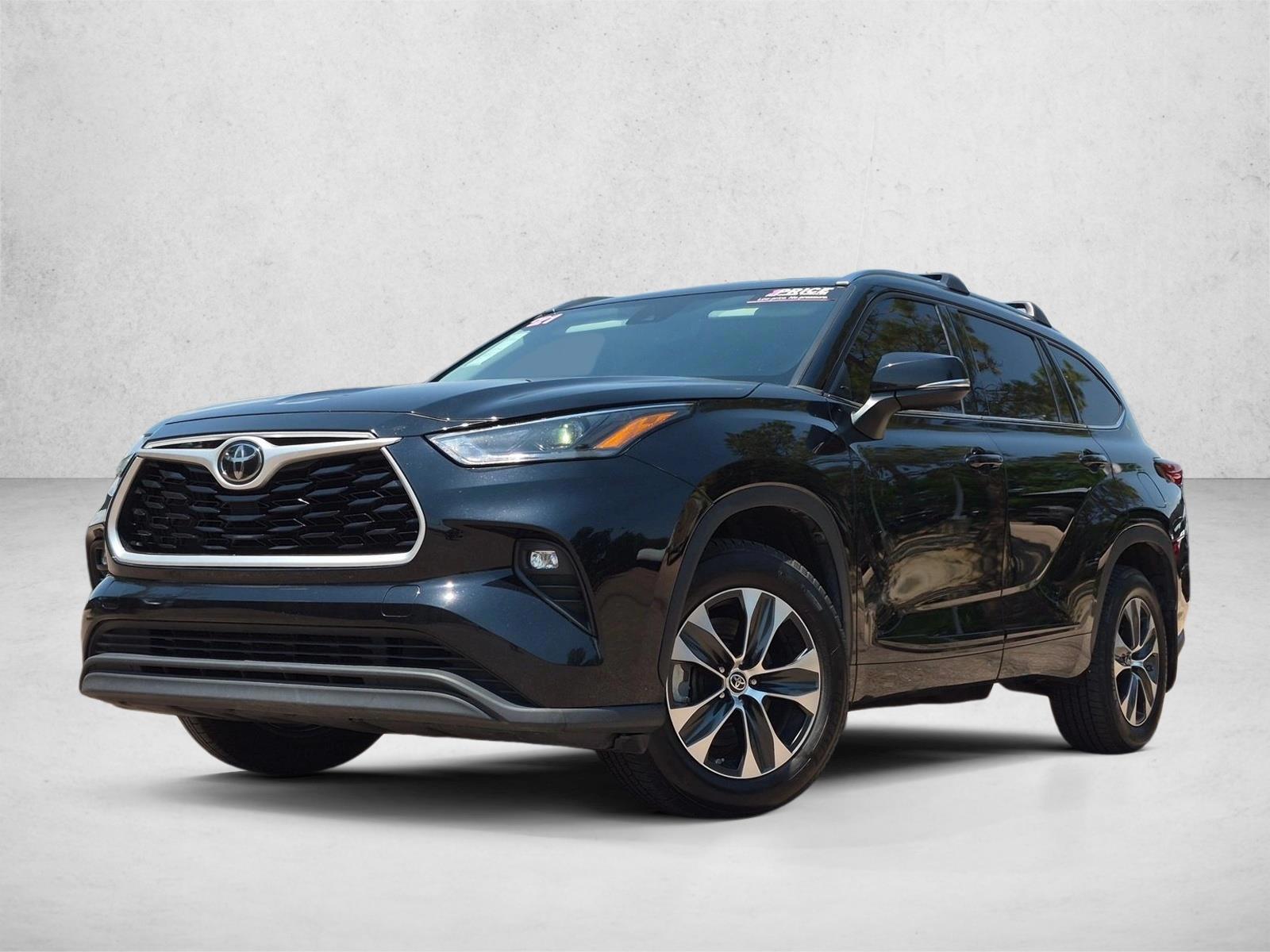 Thumbnail: 2021 Toyota Highlander - 1