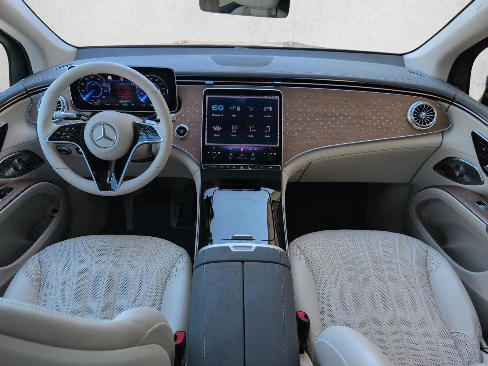 Thumbnail: 2023 Mercedes-Benz EQS - 3
