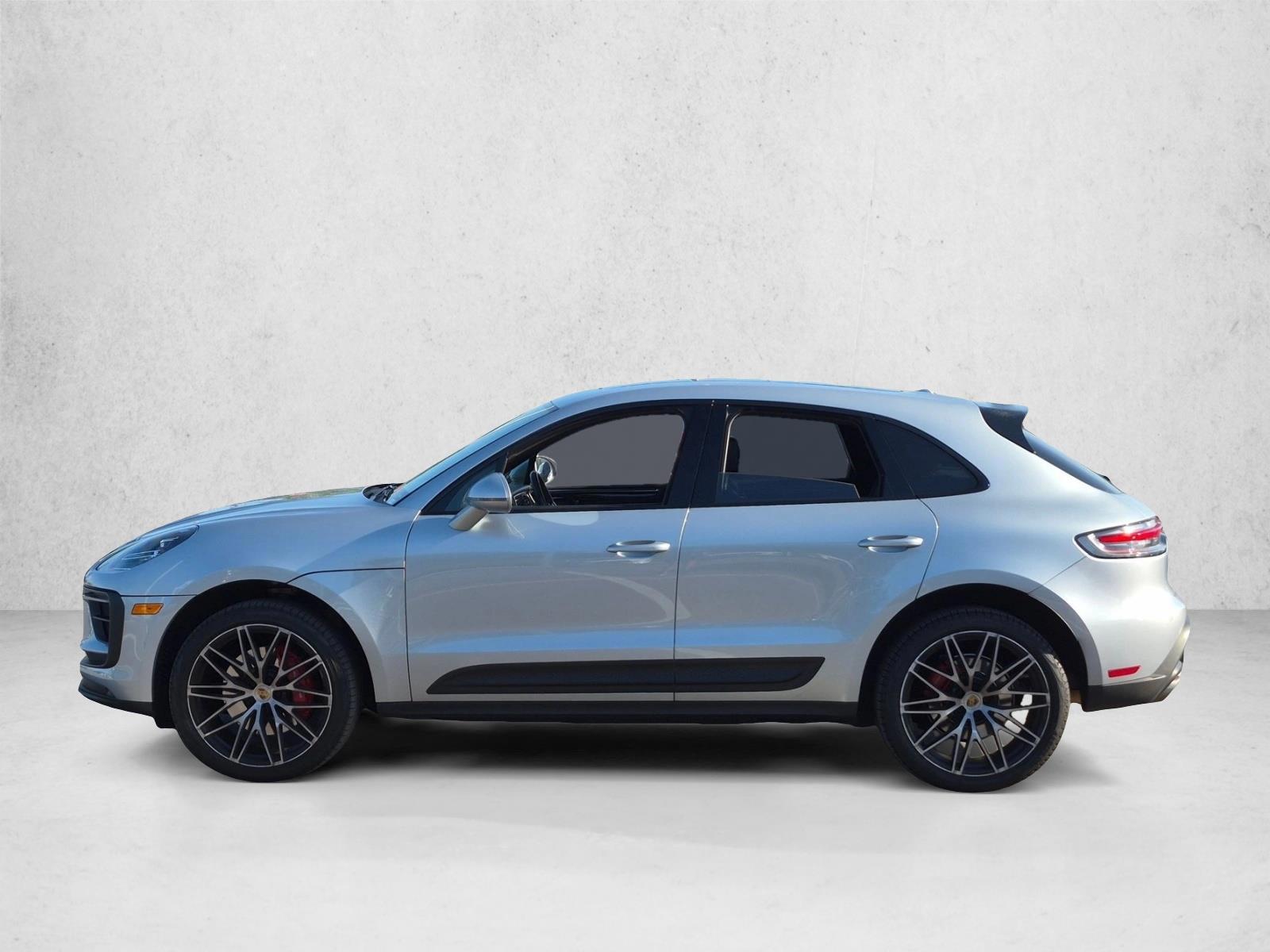 Thumbnail: 2022 Porsche Macan - 2