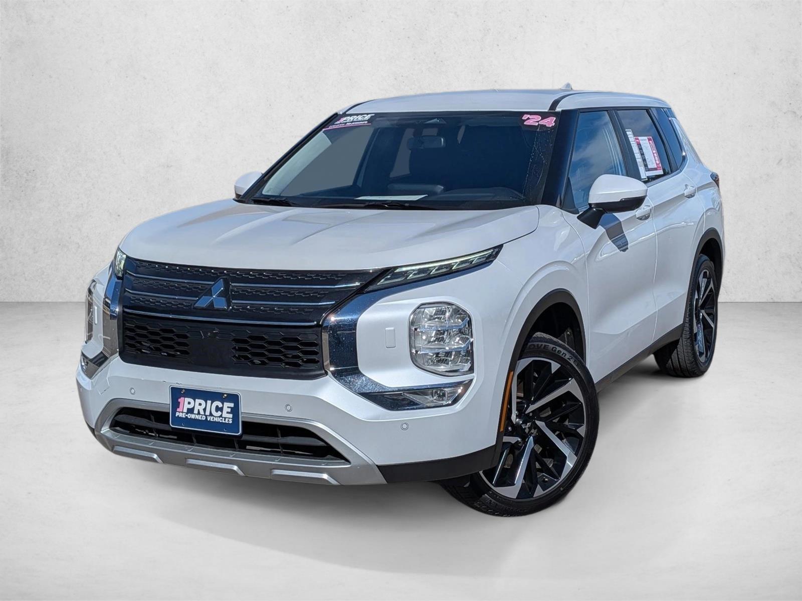 Thumbnail: 2024 Mitsubishi Outlander - 1