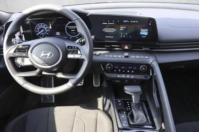 2025 Hyundai Elantra Hybrid