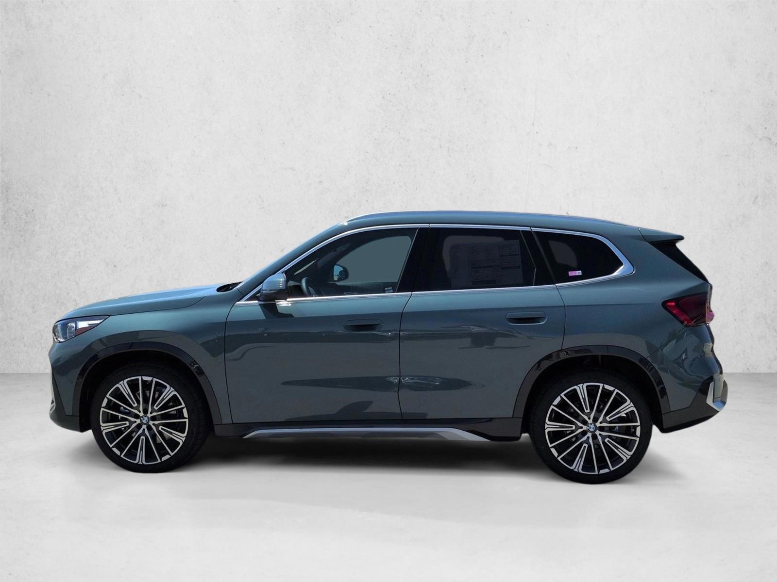 Thumbnail: 2026 BMW X1 - 2