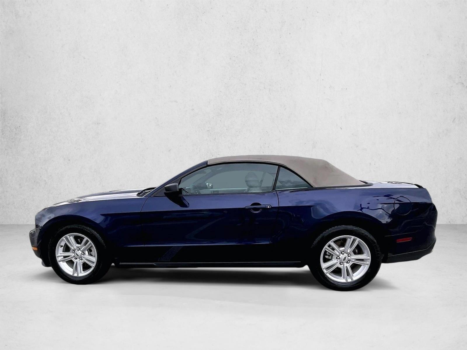 Thumbnail: 2011 Ford Mustang - 2
