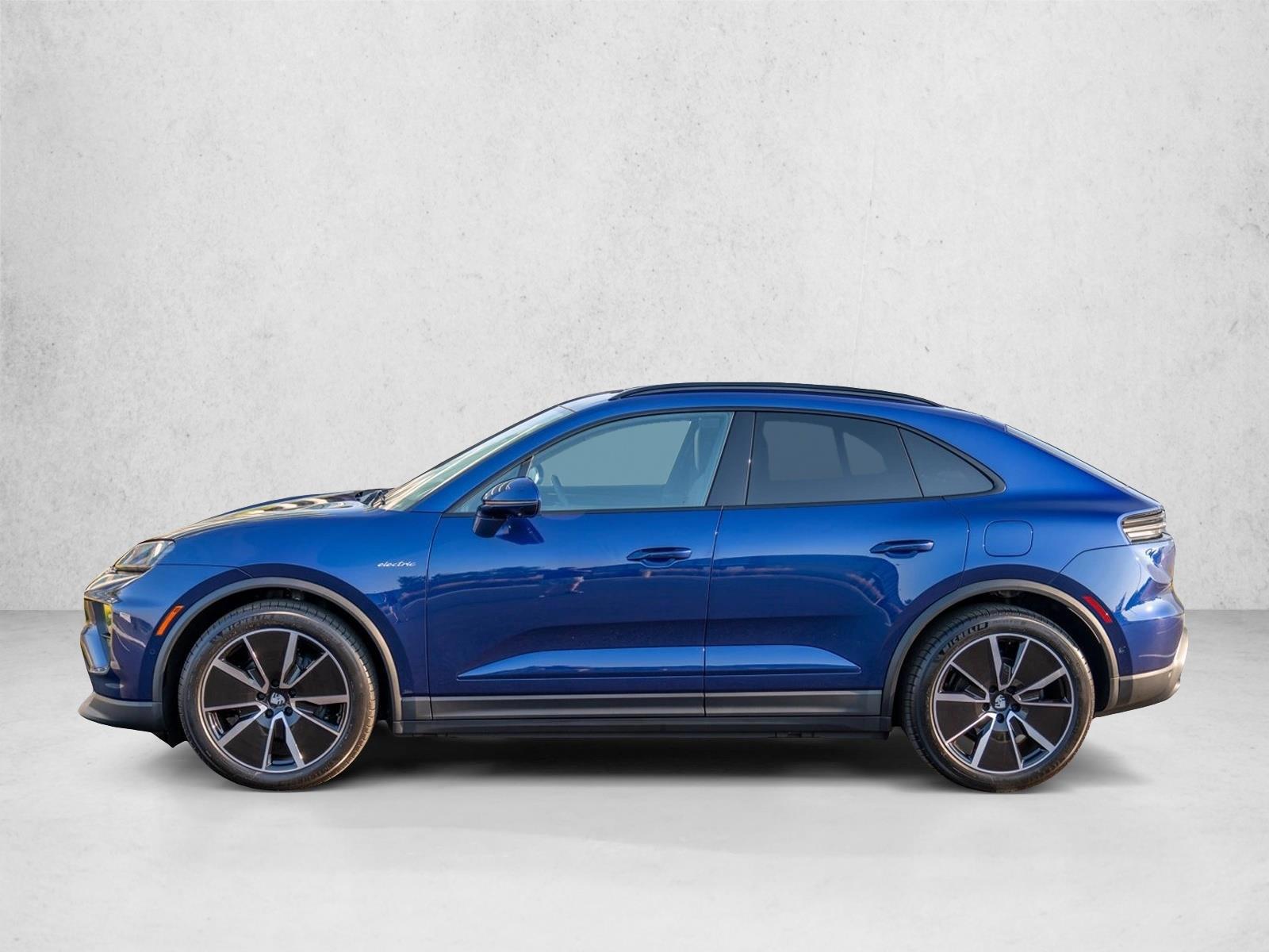 Thumbnail: 2026 Porsche Macan - 2