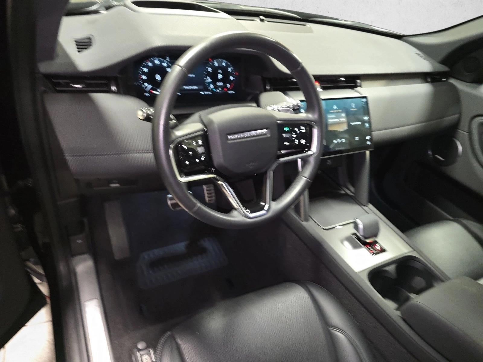 Thumbnail: 2024 Land Rover Discovery Sport - 4