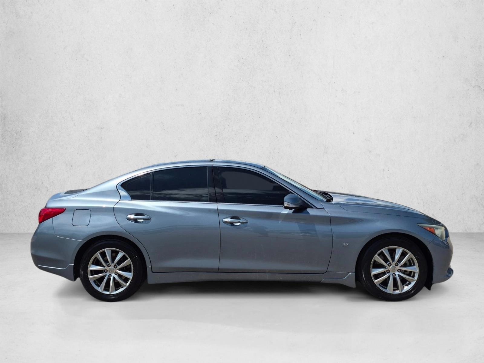 2014 INFINITI Q50