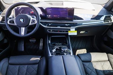 2027 BMW X7