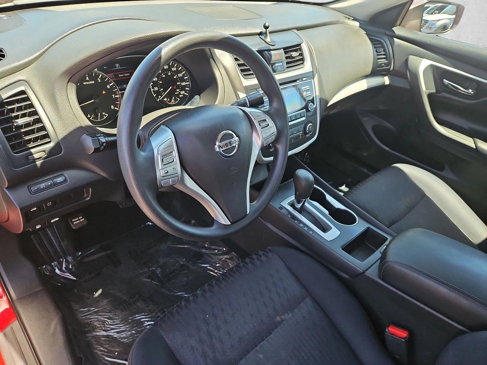 Thumbnail: 2018 Nissan Altima - 3