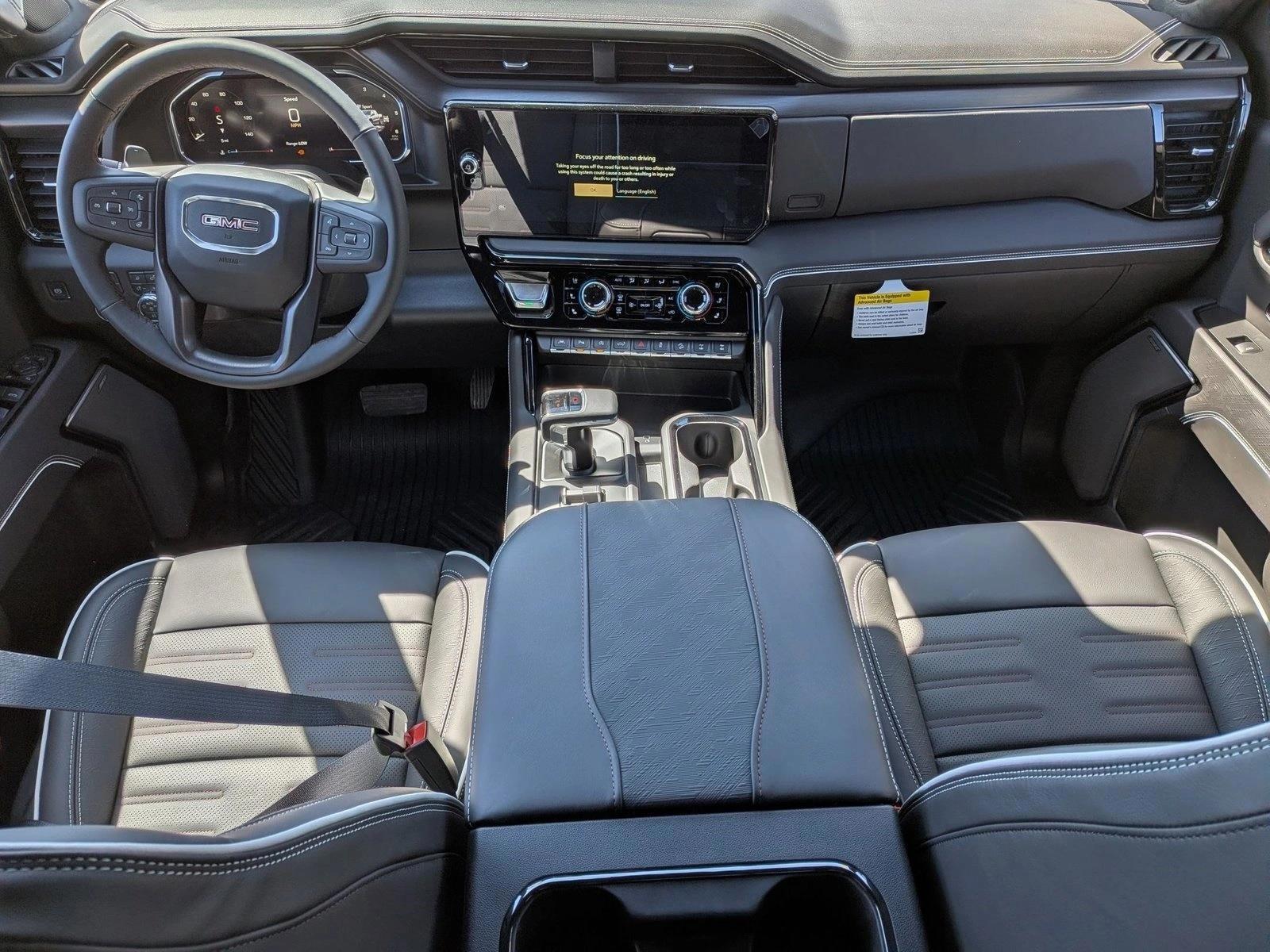 Thumbnail: 2026 GMC Sierra 1500 - 4