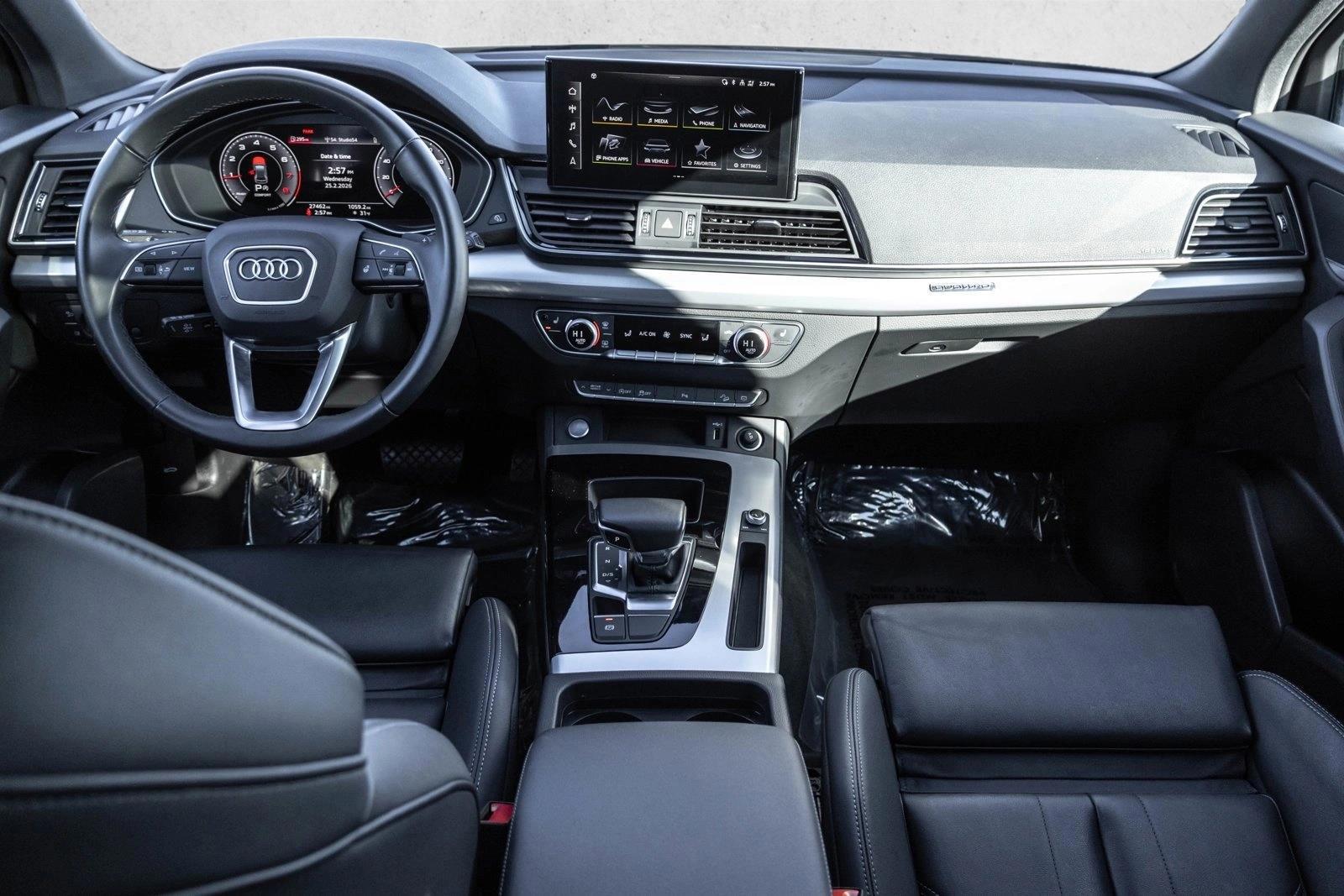 Thumbnail: 2025 Audi Q5 - 4