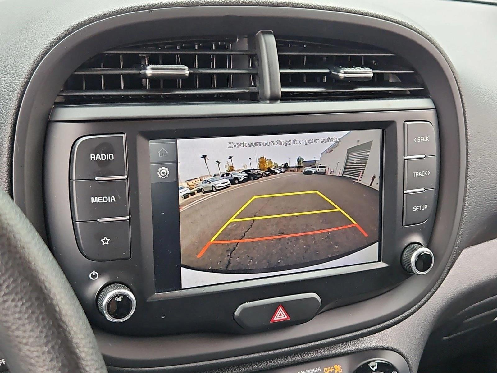 2023 Kia Soul LX - Photo 13