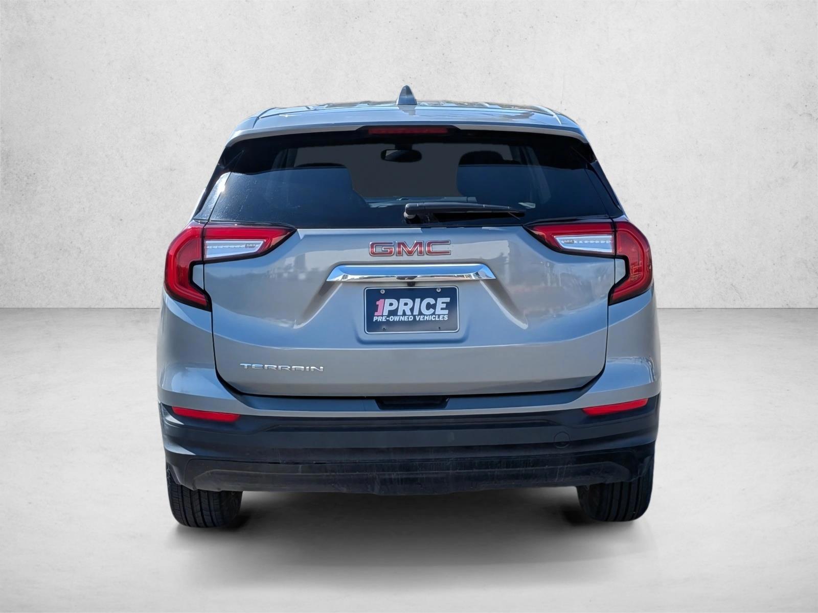 2024 GMC Terrain SLE - Photo 6