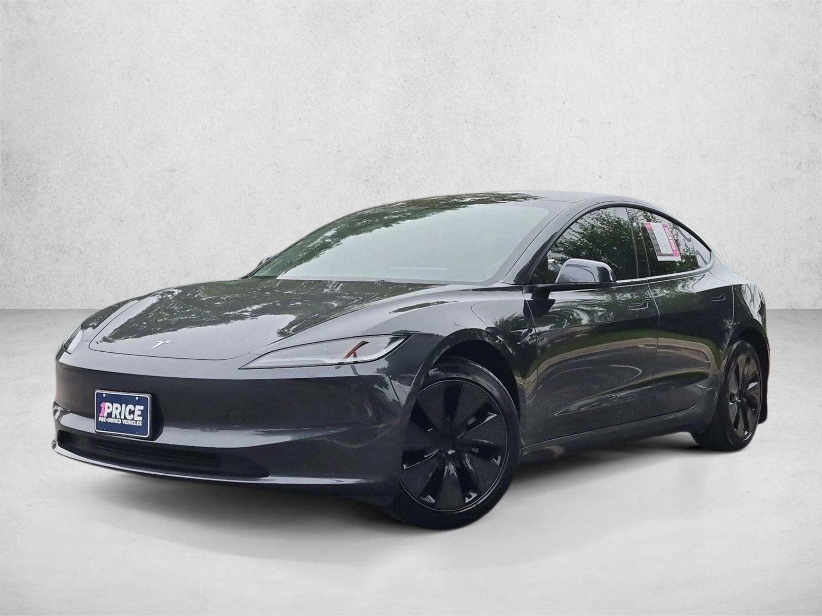 2025 Tesla Model 3 Long Range's photo