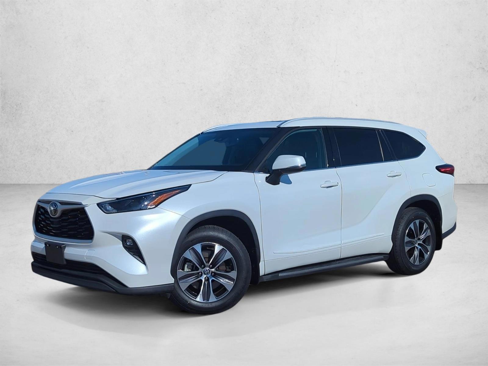 Thumbnail: 2022 Toyota Highlander - 1