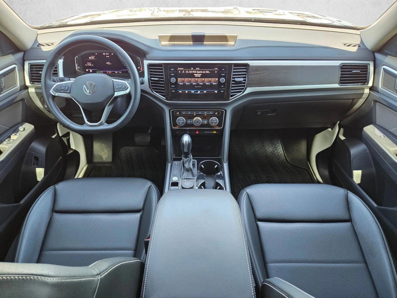 Thumbnail: 2023 Volkswagen Atlas - 4