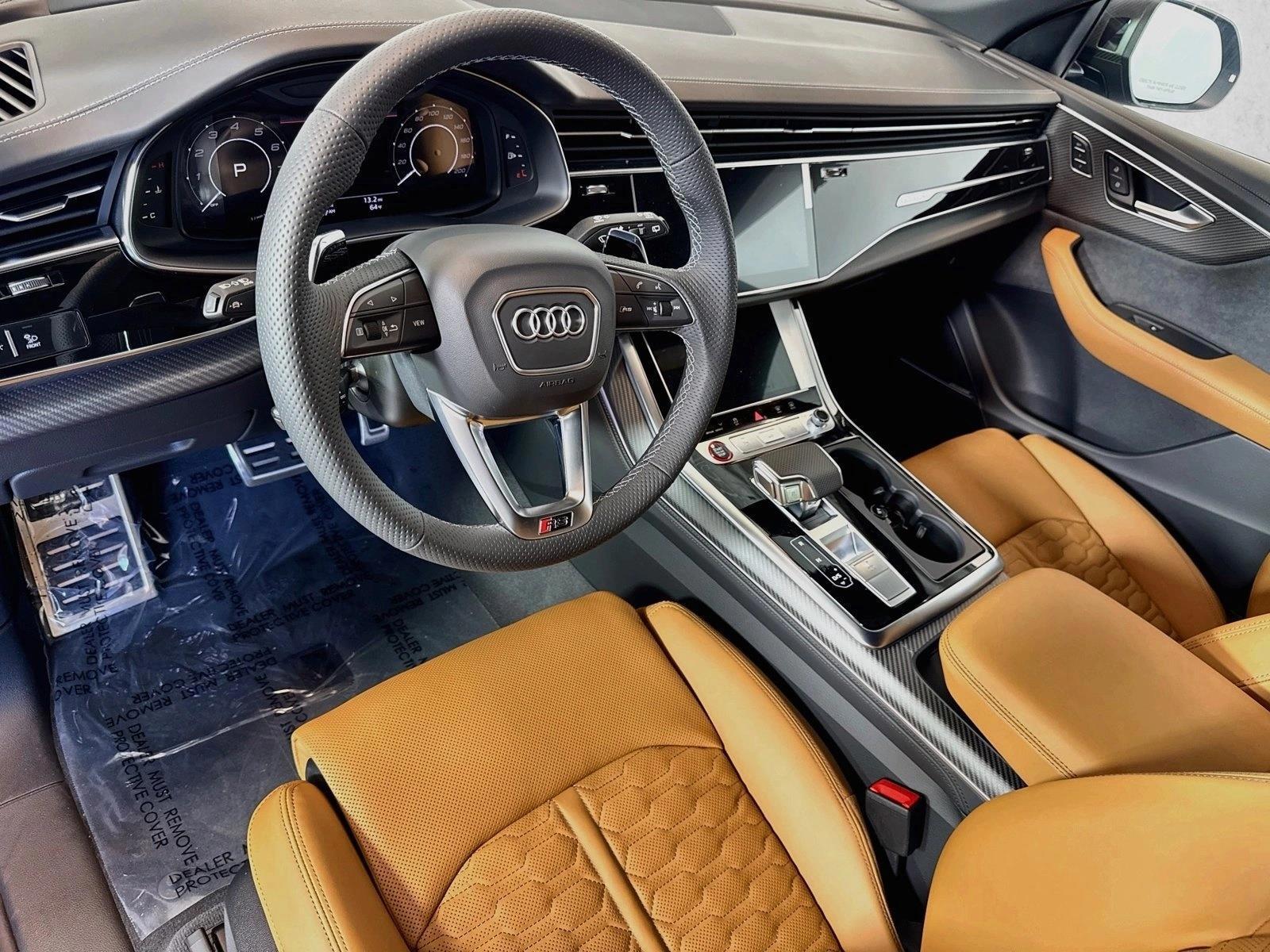 Thumbnail: 2026 Audi RS Q8 - 3