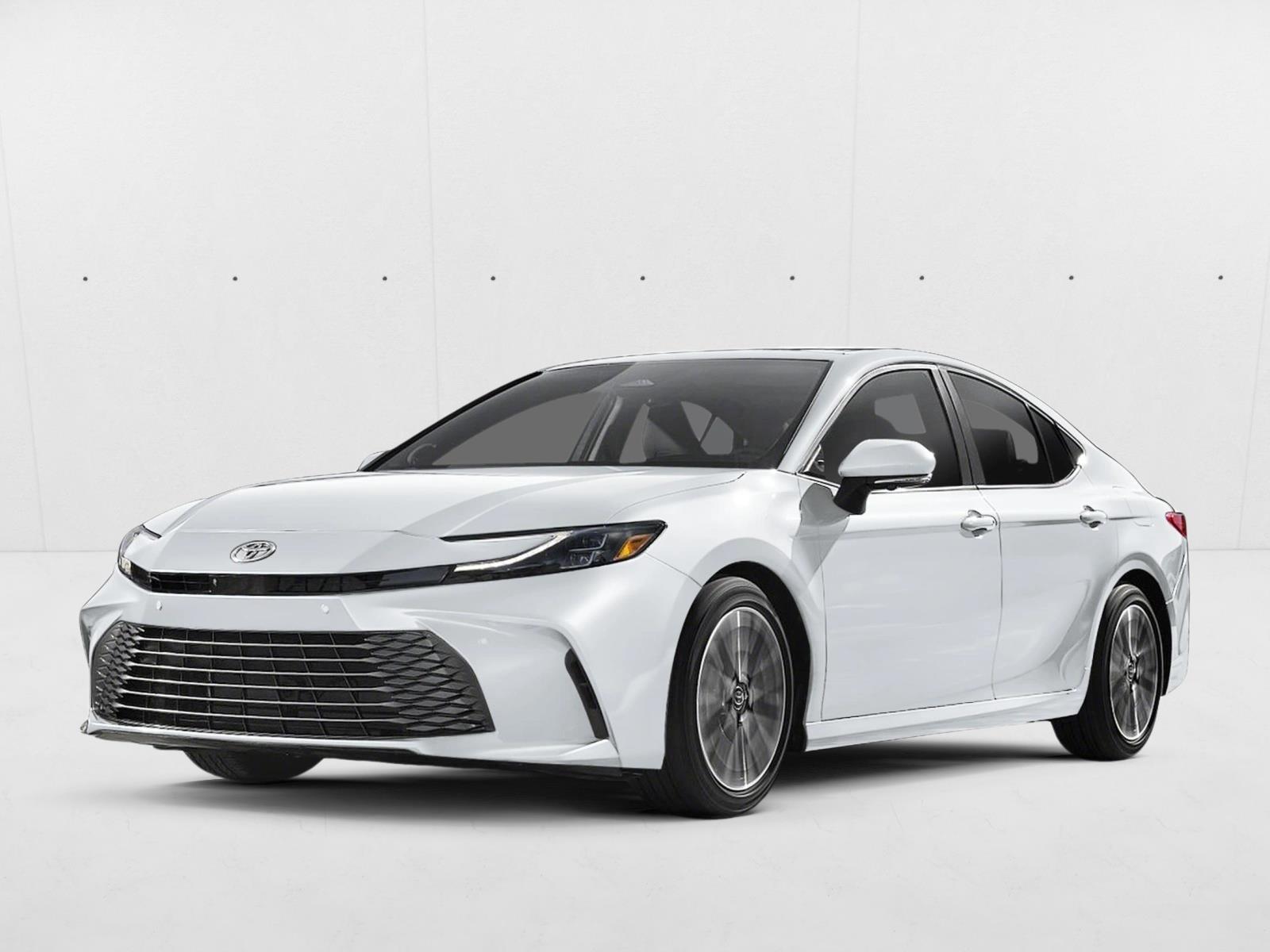2025 Toyota Camry XLE Hybrid's photo
