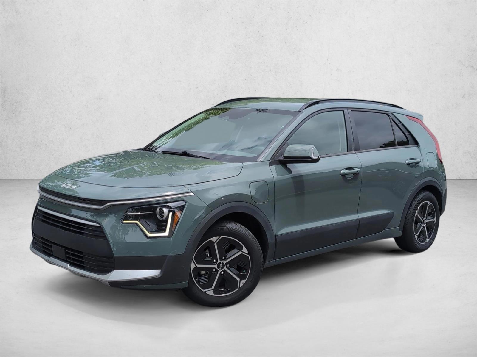 Thumbnail: 2023 Kia Niro - 1