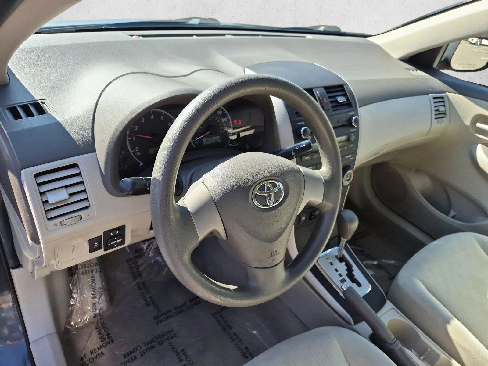 Thumbnail: 2010 Toyota Corolla - 3
