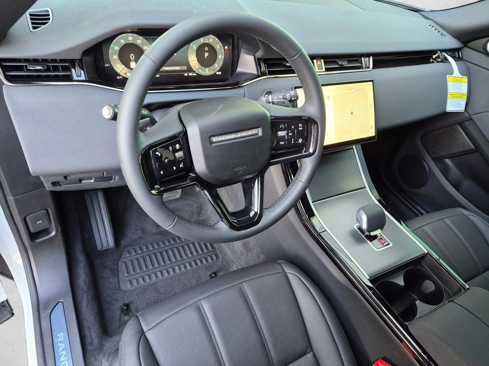 Thumbnail: 2026 Land Rover Range Rover Evoque - 3