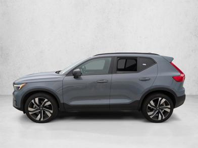 2023 Volvo XC40