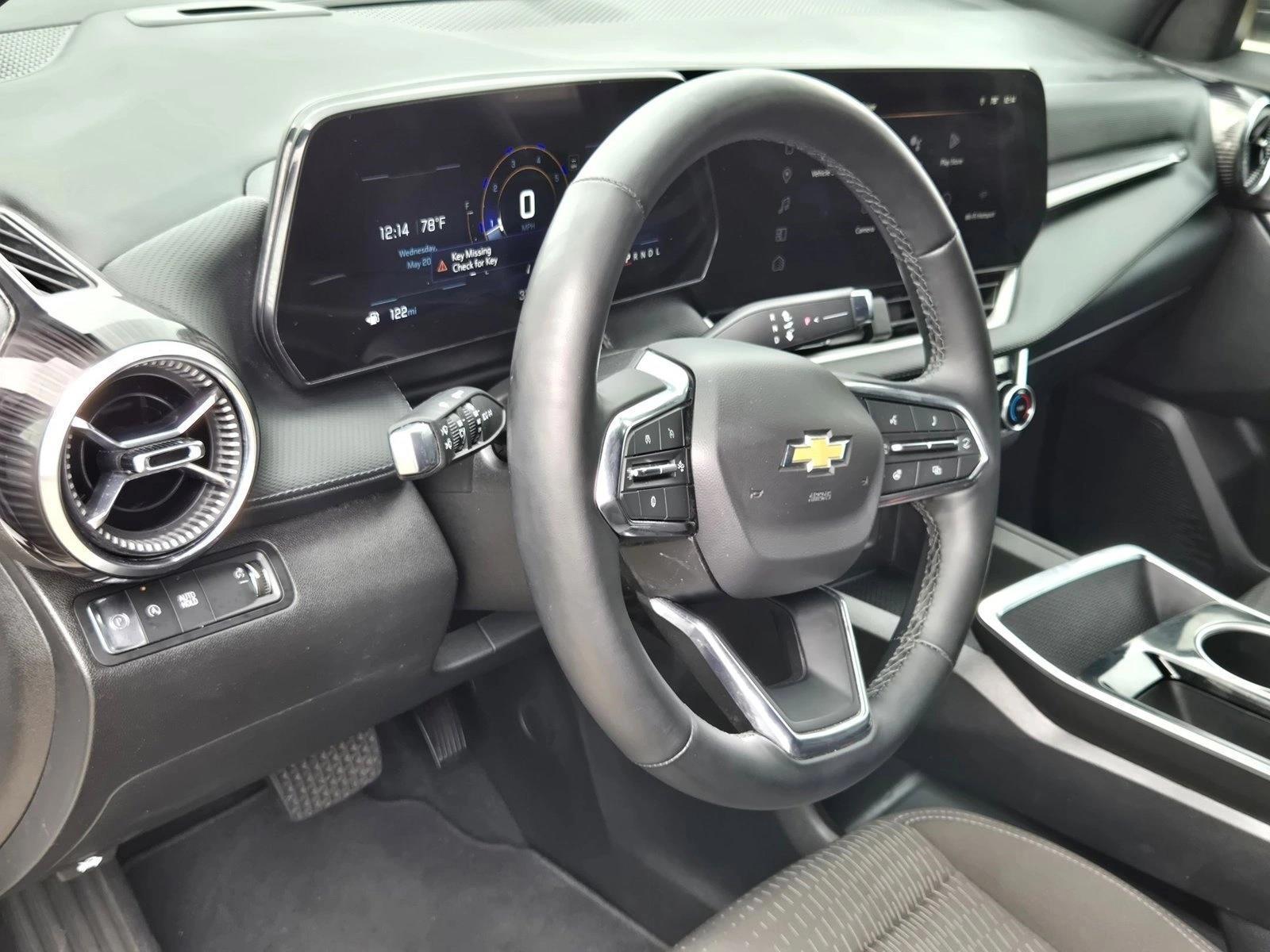 Thumbnail: 2025 Chevrolet Equinox - 3