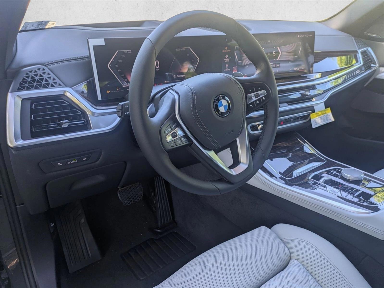 Thumbnail: 2026 BMW X5 - 3