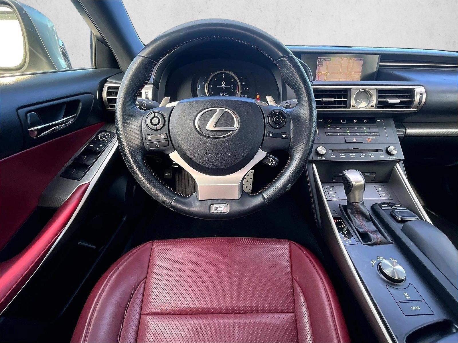 Thumbnail: 2015 Lexus IS - 3