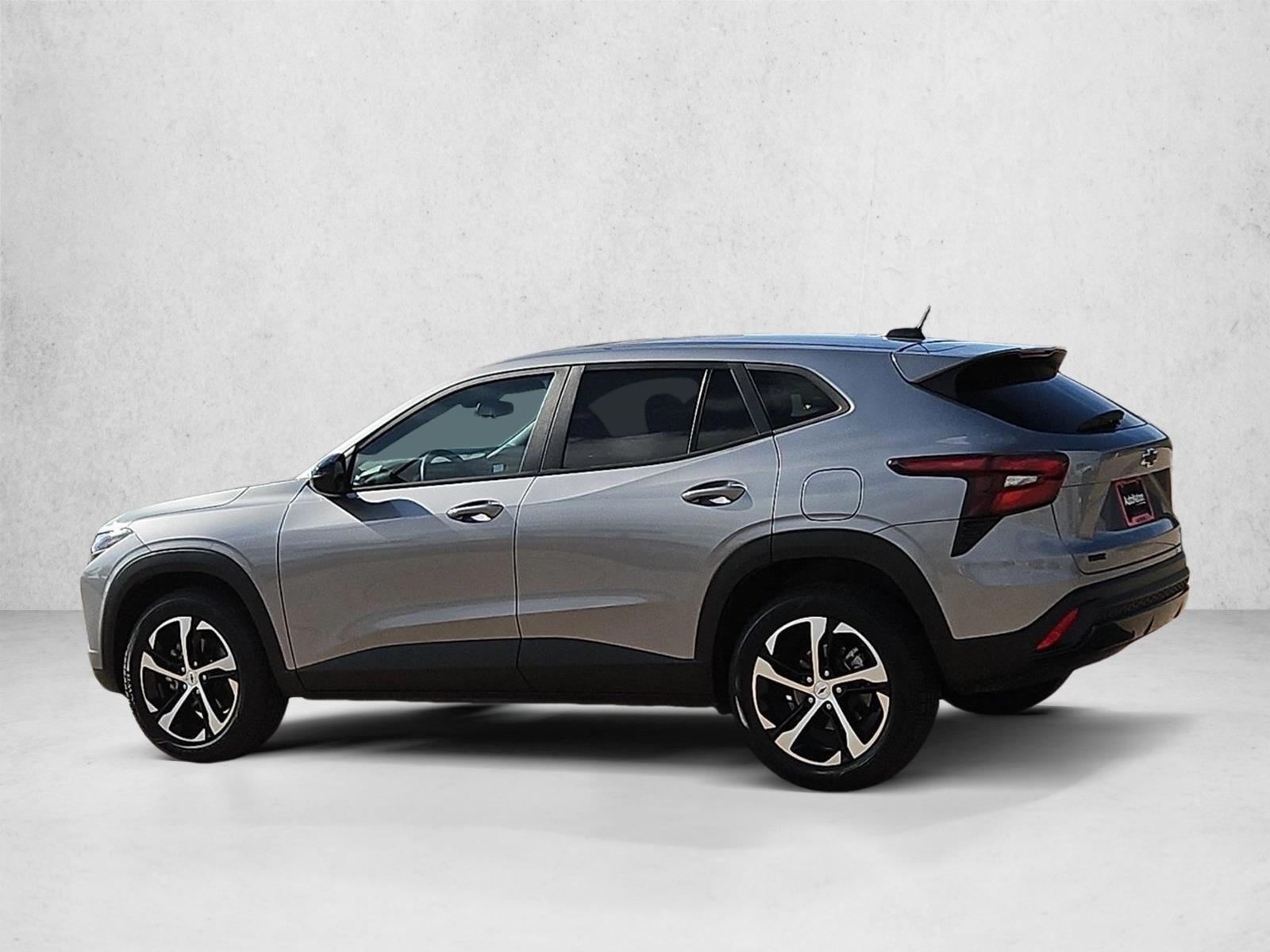 Thumbnail: 2024 Chevrolet Trax - 2